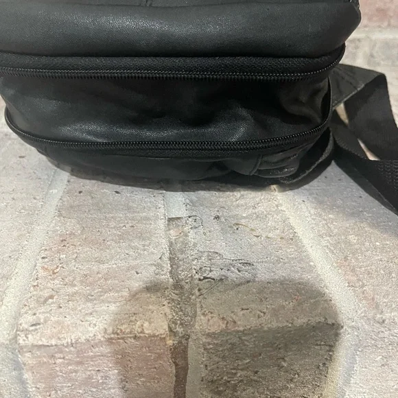 Black Sling Bag - Picture 9 of 10